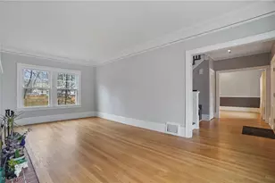 205 Edgerton Rd, Akron, OH 44303 - Photo 4