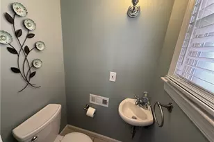 1924 Powell Ave, Cleveland Heights, OH 44118 - Photo 22