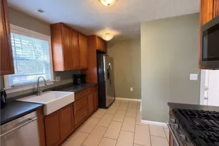 1924 Powell Ave, Cleveland Heights, OH 44118 - Photo 8