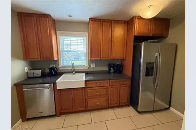 1924 Powell Avenue, Cleveland Heights, OH 44118 - Photo 10