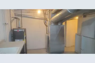 21971 Crystal Avenue, Euclid, OH 44123 - Photo 14