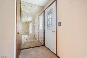 11105 Titus Ave NW, Uniontown, OH 44685 - Photo 8