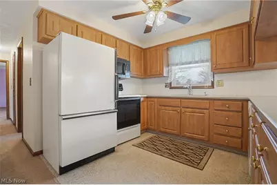 11105 Titus Avenue NW, Uniontown, OH 44685 - Photo 18