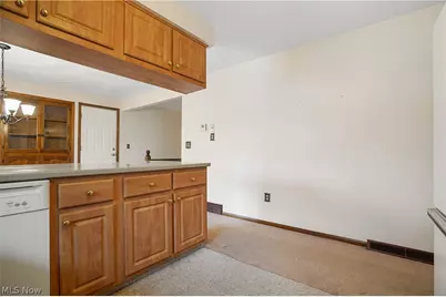 11105 Titus Avenue NW, Uniontown, OH 44685 - Photo 20