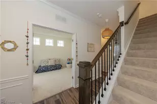 766 River Run Rd, Aurora, OH 44202 - Photo 6
