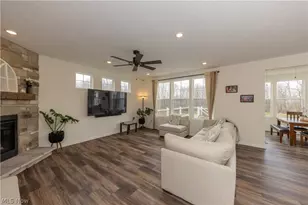 766 River Run Rd, Aurora, OH 44202 - Photo 8