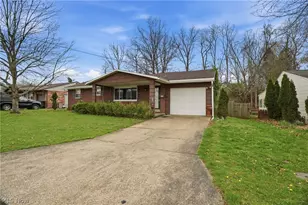 1902 42nd St, Parkersburg, WV 26104 - Photo 4