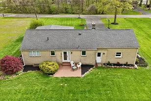 6987 White Oak Dr, Hubbard, OH 44425 - Photo 10