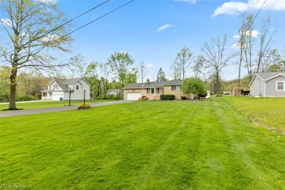 6987 White Oak Drive, Hubbard, OH 44425 - Photo 8