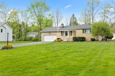 6987 White Oak Drive, Hubbard, OH 44425 - Photo 4