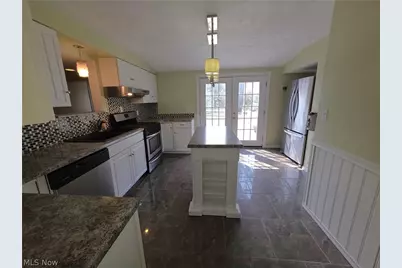 80 May Avenue, Northfield Village, OH 44067 - Photo 4