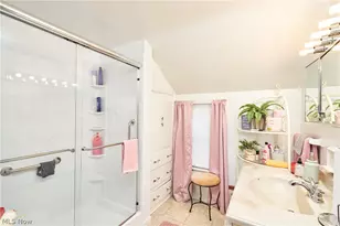 942 Bellflower Ave SW, Canton, OH 44710 - Photo 12