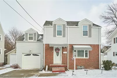 942 Bellflower Avenue SW, Canton, OH 44710 - Photo 2