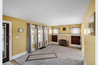 1597 Glenmount Avenue, Akron, OH 44301 - Photo 4