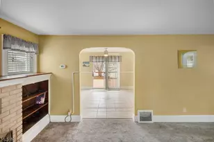 1597 Glenmount Ave, Akron, OH 44301 - Photo 6