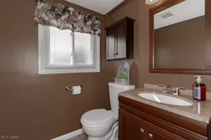 466 Waterbury Rd, Eastlake, OH 44095 - Photo 22