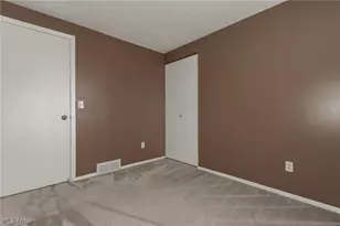 466 Waterbury Rd, Eastlake, OH 44095 - Photo 36