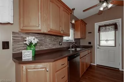 466 Waterbury Road, Eastlake, OH 44095 - Photo 18