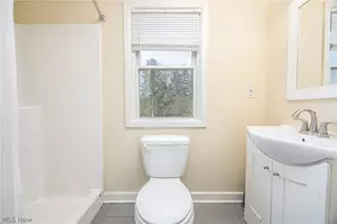 105 Country Club Dr, Marietta, OH 45750 - Photo 32