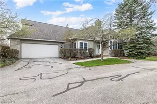 71 Haskell Dr, Bratenahl, OH 44108 - Photo 2