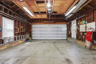 2883 Sharonwood Avenue NW, Canton, OH 44708 - Photo 34