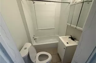 1028 E 146th St, Loveland, OH 44110 - Photo 8