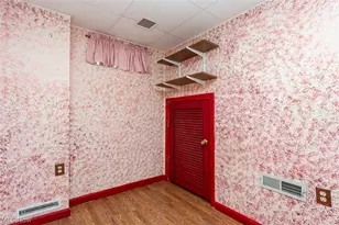 28855 Hazel Ave, Wickliffe, OH 44092 - Photo 40