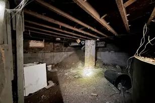 1596 E 32nd St, Loveland, OH 44114 - Photo 4