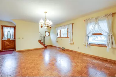 5918 Mapledell Street, Canton, OH 44718 - Photo 14