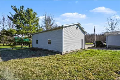 2122 S Pricetown Road, Diamond, OH 44412 - Photo 32