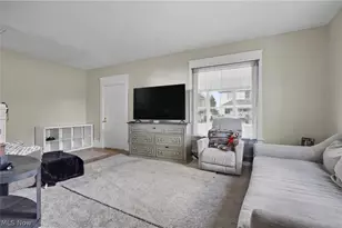 430 W Oxford St, Alliance, OH 44601 - Photo 6