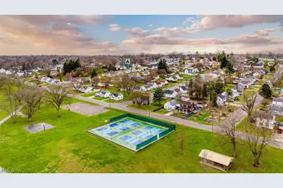 1614 Colonial Boulevard NE, Canton, OH 44714 - Photo 50