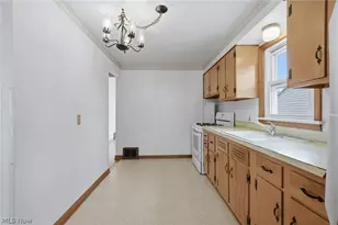 1614 Colonial Blvd NE, Canton, OH 44714 - Photo 20