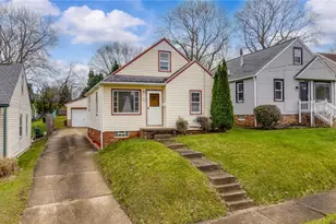 1614 Colonial Blvd NE, Canton, OH 44714 - Photo 2