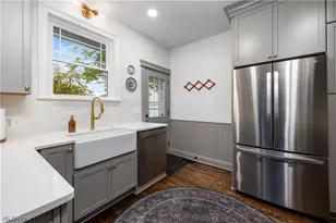 150 Denison Ave, Elyria, OH 44035 - Photo 6