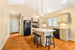 2041 Penhurst Cir NE, North Canton, OH 44720 - Photo 16