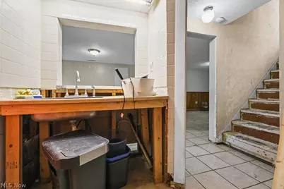 1865 9th Street SW, Akron, OH 44314 - Photo 18