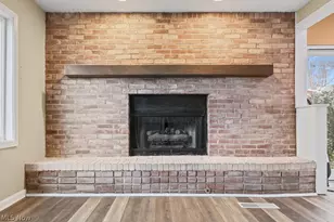 1865 9th St SW, Akron, OH 44314 - Photo 6