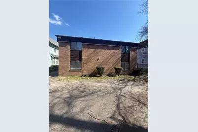 658 Sumner Street, Akron, OH 44311 - Photo 2