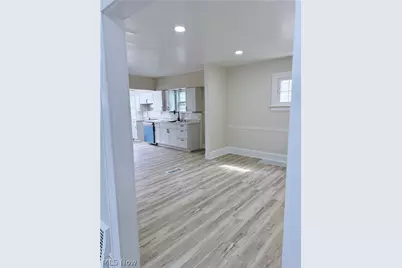 569 Barwell Street, Akron, OH 44303 - Photo 8