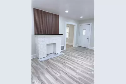 569 Barwell Street, Akron, OH 44303 - Photo 2