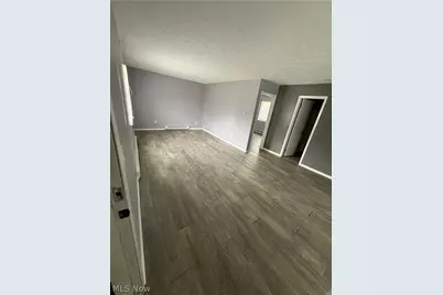 662 Sumner Street, Akron, OH 44311 - Photo 2