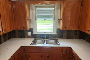 600 Eastland Ave, Akron, OH 44305 - Photo 6