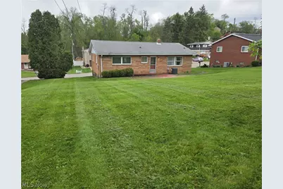 238 Meadowbrook Drive, Steubenville, OH 43953 - Photo 2