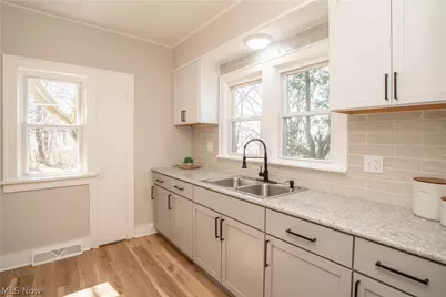 16 E Catawba Avenue, Akron, OH 44301 - Photo 12