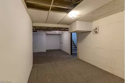 1582 Evergreen Avenue, Akron, OH 44301 - Photo 30