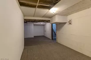 1582 Evergreen Ave, Akron, OH 44301 - Photo 30