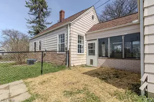 1582 Evergreen Ave, Akron, OH 44301 - Photo 40