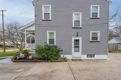 1524 Hollywood Street NE, Warren, OH 44483 - Photo 10