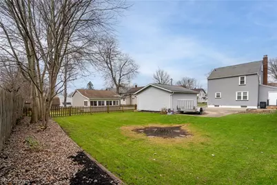 1524 Hollywood Street NE, Warren, OH 44483 - Photo 8